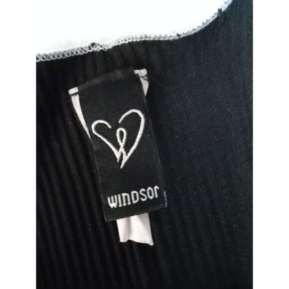 Windsor Sexy Sleeveless Black Top Size Small with White Piping - Picture 8 of 8